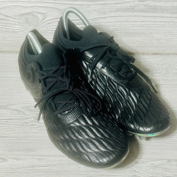 Under Armour Magnetico Elite 3 FG Soccer Cleats Black 3027746-001‎ Women's Sz 10 - Picture 2 of 9